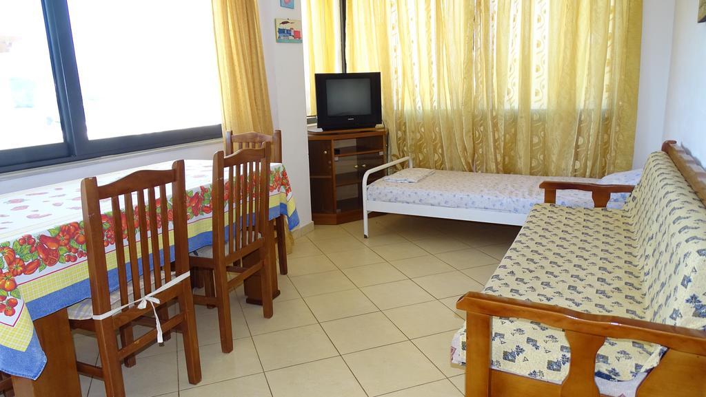 كساميل Petro'S Apartments المظهر الخارجي الصورة